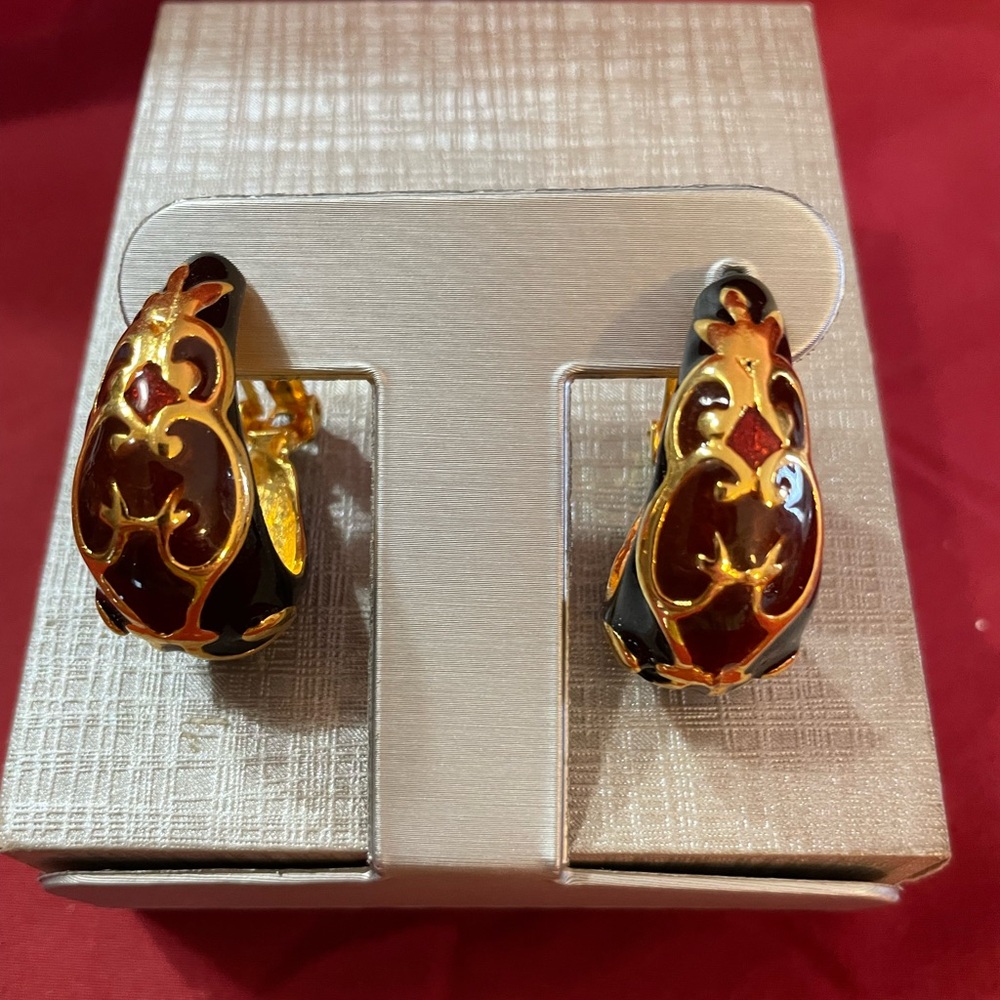 Vintage Blanca Goldtone Enameled Hoop Clip Earrings
